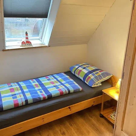 Alter Bahnhof By Interhome Apartament Neugarmssiel